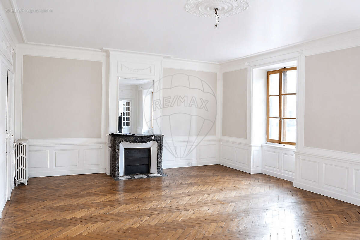 Appartement à THIERS