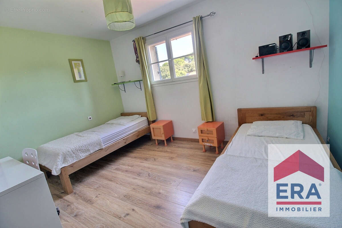 Maison à MONTFAUCON