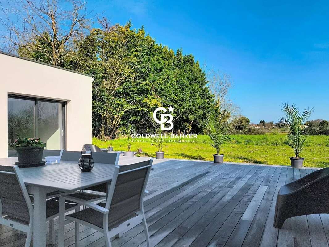 Maison à TALMONT-SAINT-HILAIRE