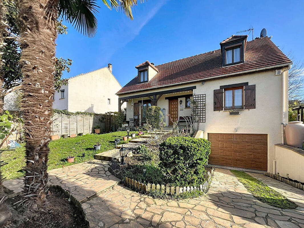 Maison à SAINT-MICHEL-SUR-ORGE