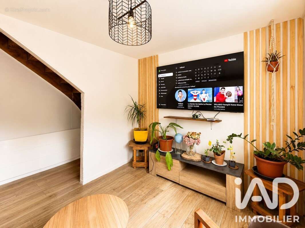 Maison 110 m² à Favars  - photo 4