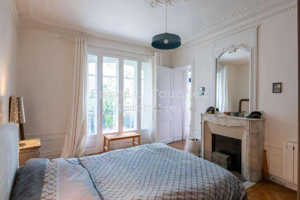 Appartement à PARIS-18E