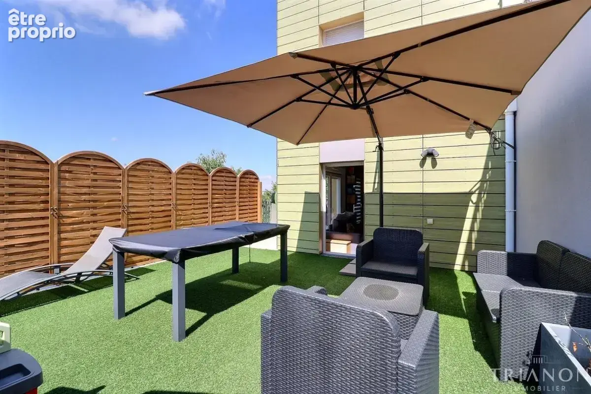 A Vendre sur Trappes - Appartement 4 pièces de 81 m² - Terrasse et balcon - 2 places de paking - photo 12