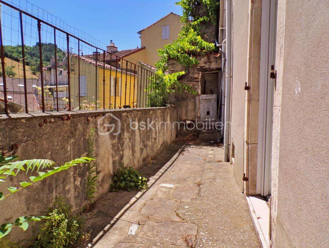 Appartement à SAINT-PONS-DE-THOMIERES