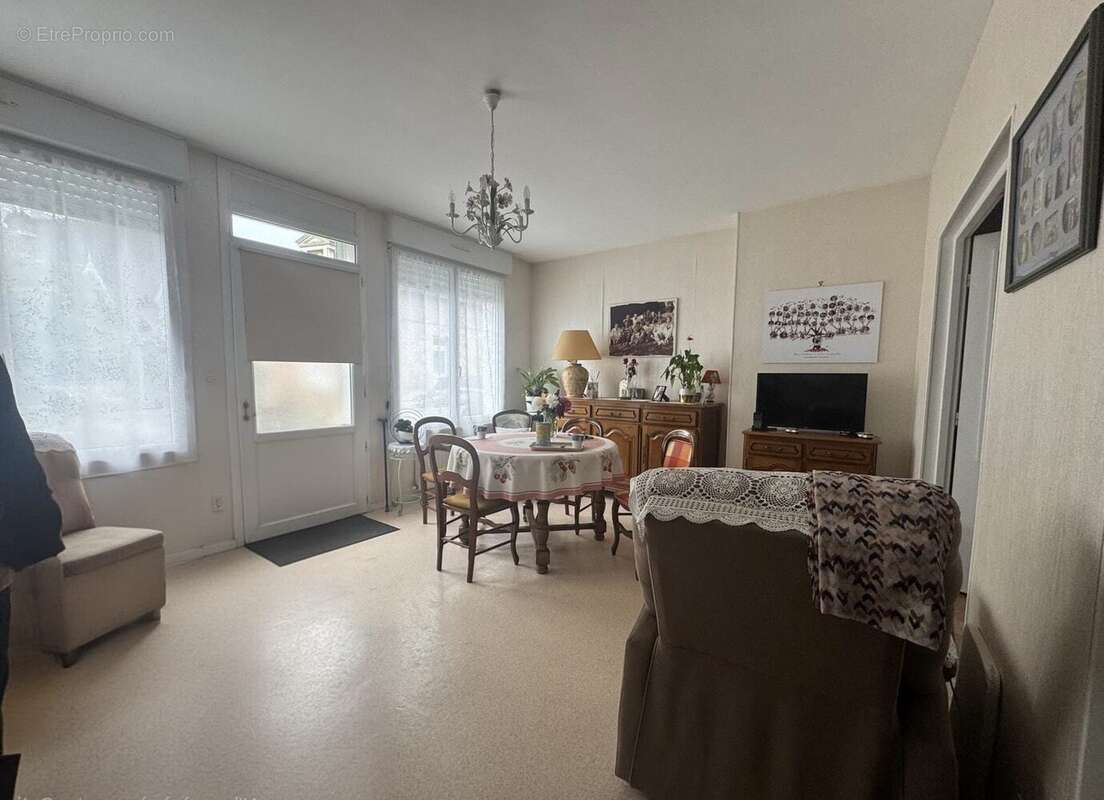 Appartement 158 m² à Soissons  - photo 8