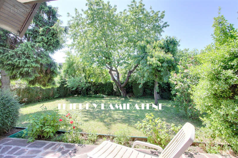 Val notre dame grande et belle maison 140m2 hbt 4 chambres ideal artisan s/sol total  100m2 3m de hauteur s/plafond grand jardin - photo 5