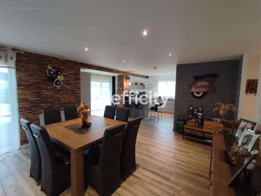 Maison à SAINT-PHILBERT-DE-GRAND-LIEU