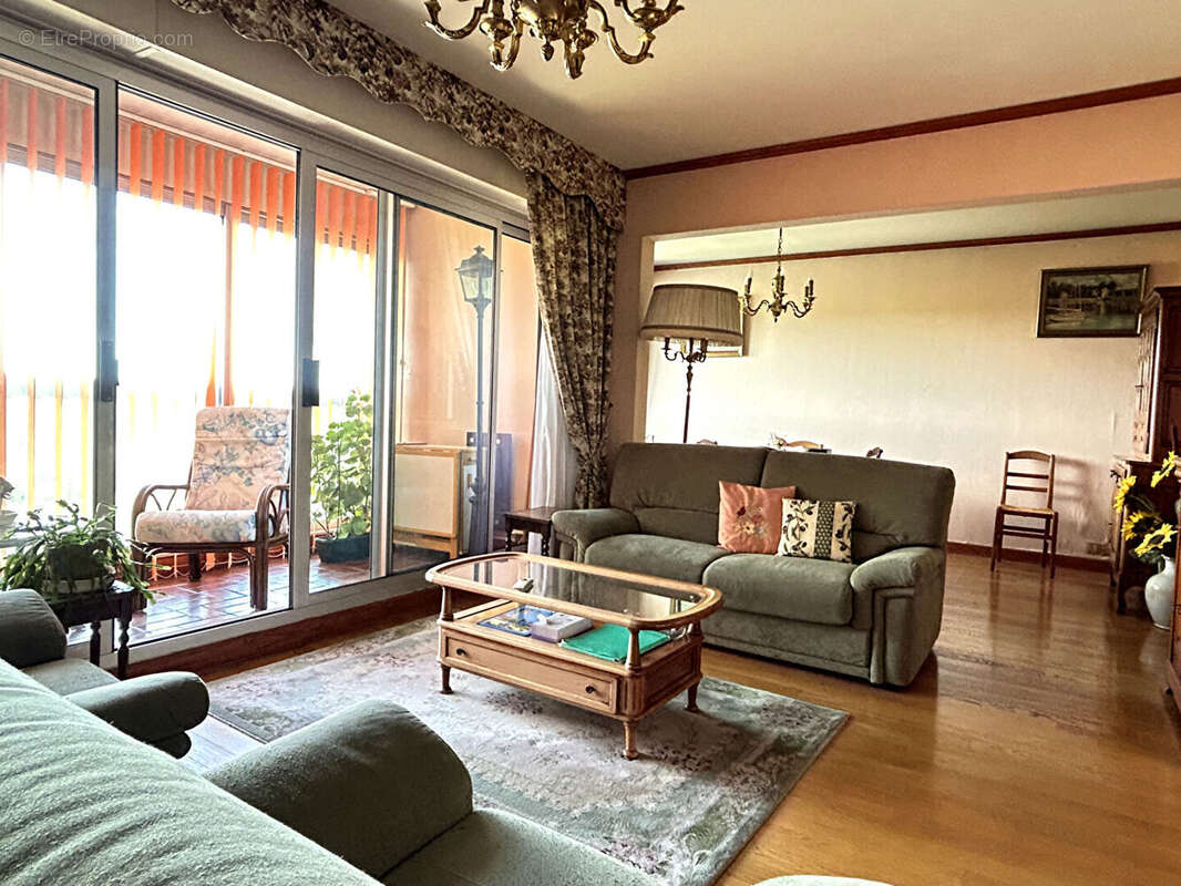 Appartement à JUVISY-SUR-ORGE