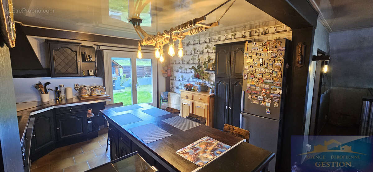 Maison à POUEYFERRE