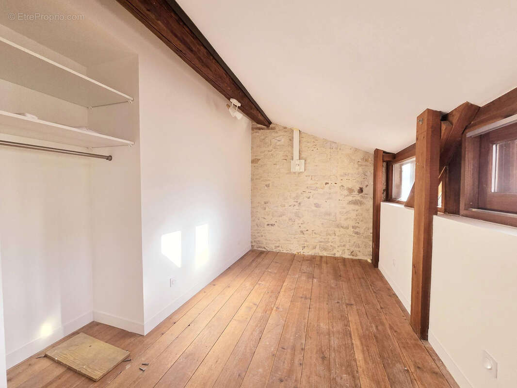 Appartement à ANSE