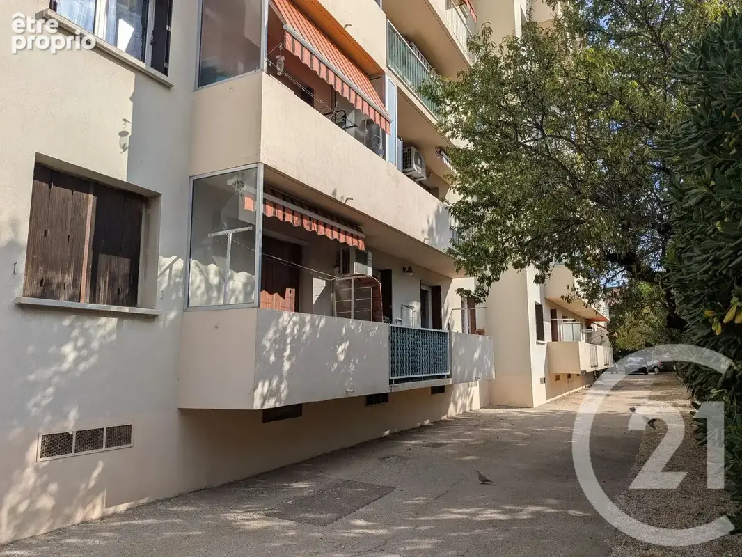 Appartement 3 pièces 57 m² à vendre à Toulon (83200) - photo 2