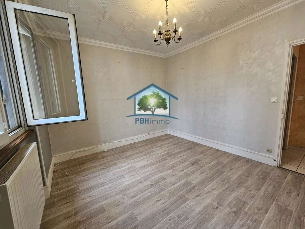Appartement à GRIGNY