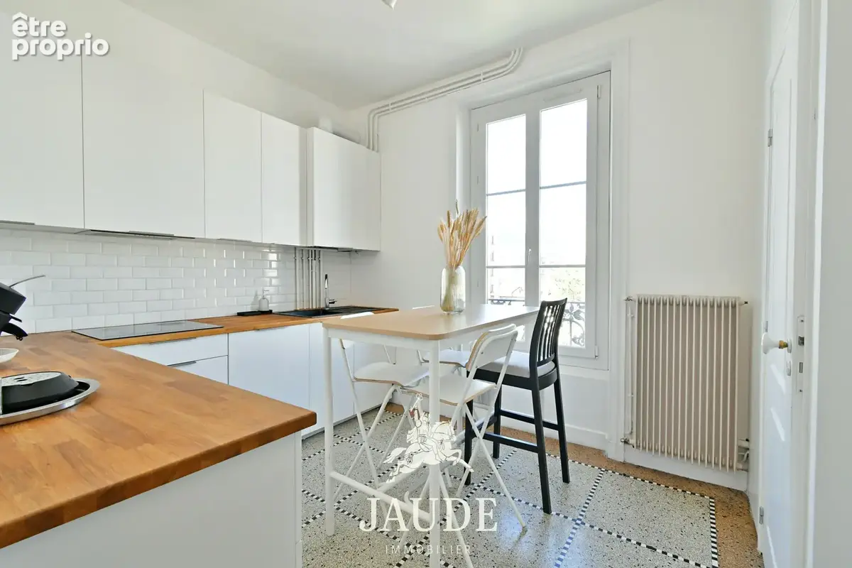 Duplex entièrement rénové en DERNIER ÉTAGE de 164m2 au sol, rue Bonnabaud à Clermont-Ferrand - photo 3