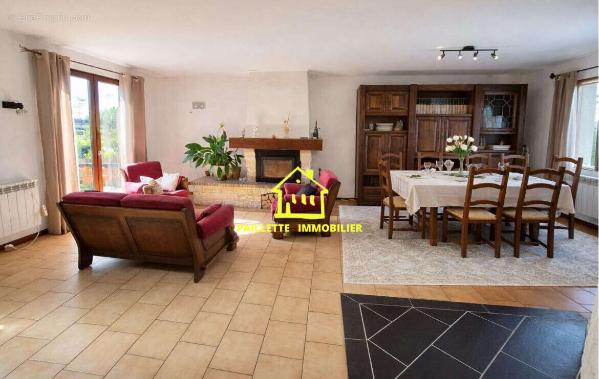 Maison à SAINT-ROMAIN-DE-COLBOSC