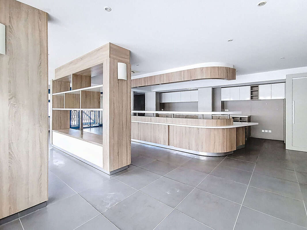 Exclusivite : thonon - local commercial / bureau - 261m² - photo 4
