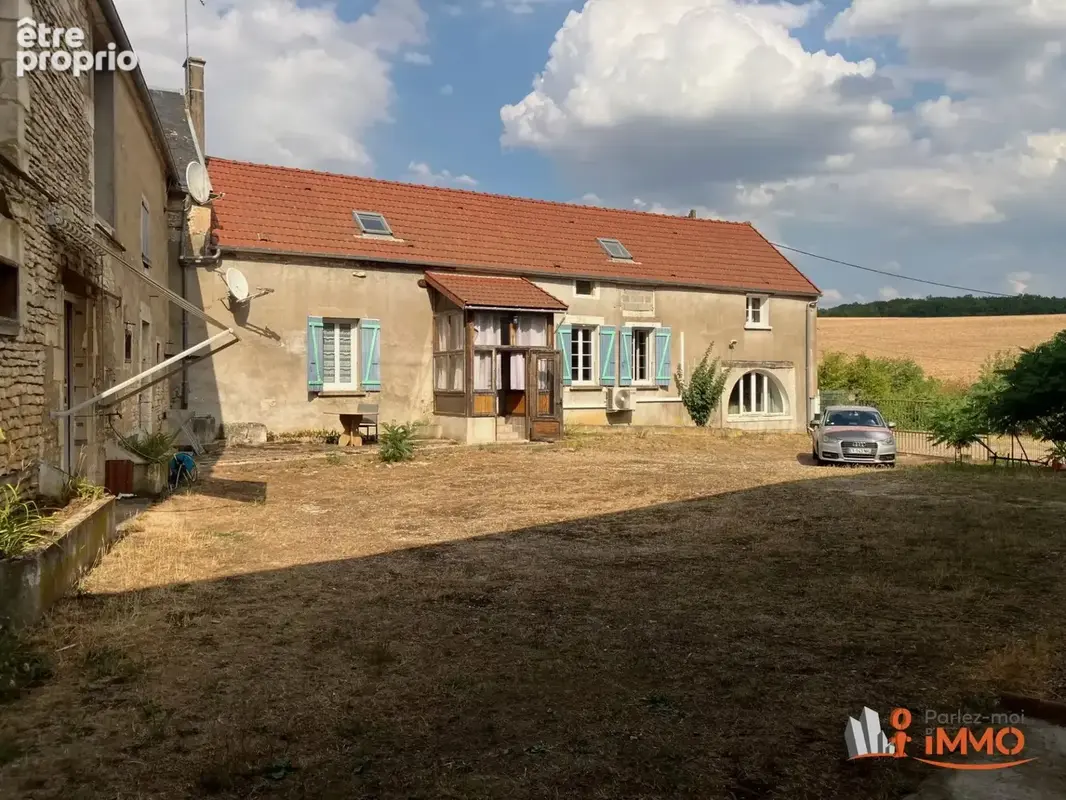 Ancienne ferme avec grandes dépendances - photo 24