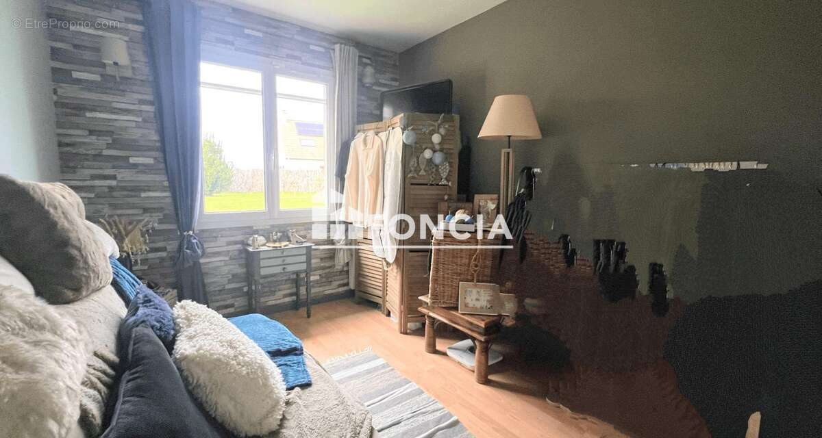 Maison à LA CHAPELLE-FORAINVILLIERS