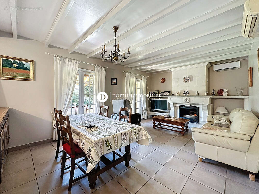 Maison à MORIERES-LES-AVIGNON