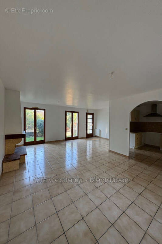 Maison à COLAYRAC-SAINT-CIRQ