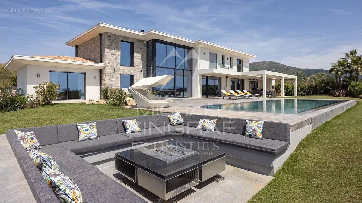 Villa contemporaine avec vue panoramique mer. - photo 2