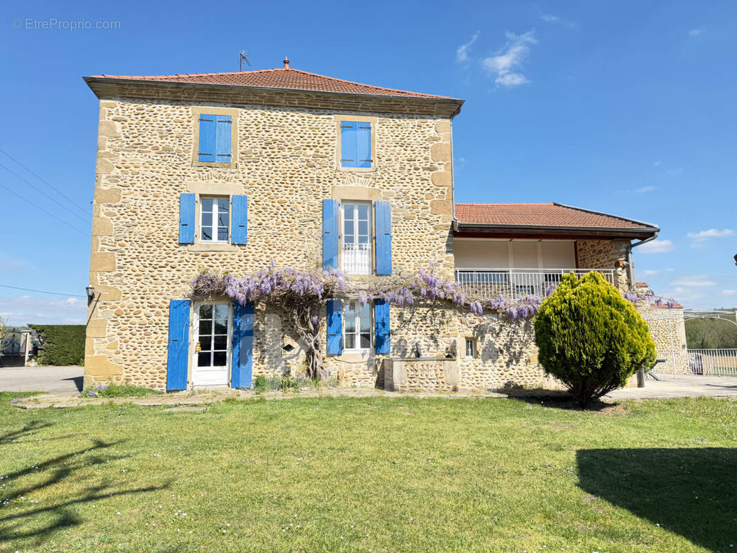 Maison à CHATEAUNEUF-DE-GALAURE