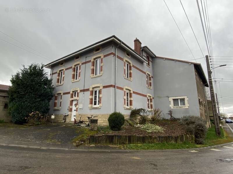 Maison à DONCOURT-LES-LONGUYON
