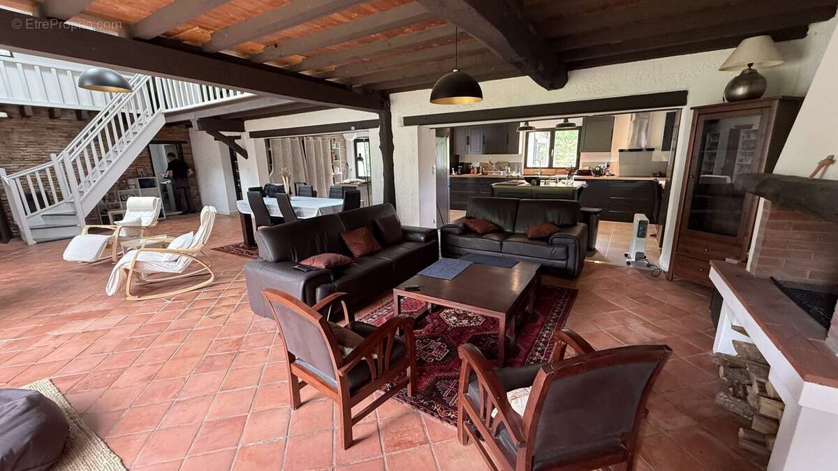 Maison 200 m² à Saugnacq-Et-Muret  - photo 6