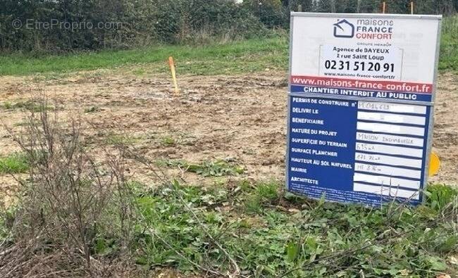 Terrain à SAINT-GABRIEL-BRECY