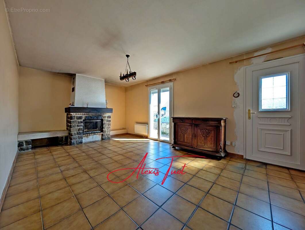 Maison à AMBARES-ET-LAGRAVE