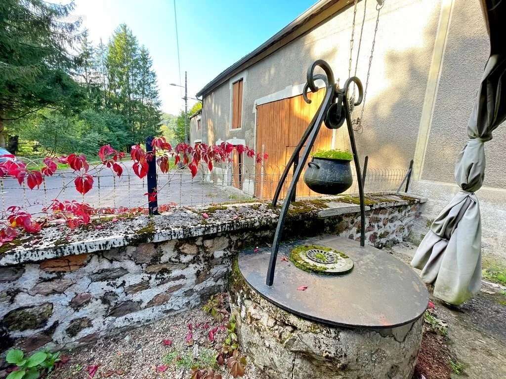 Maison à MOUX-EN-MORVAN