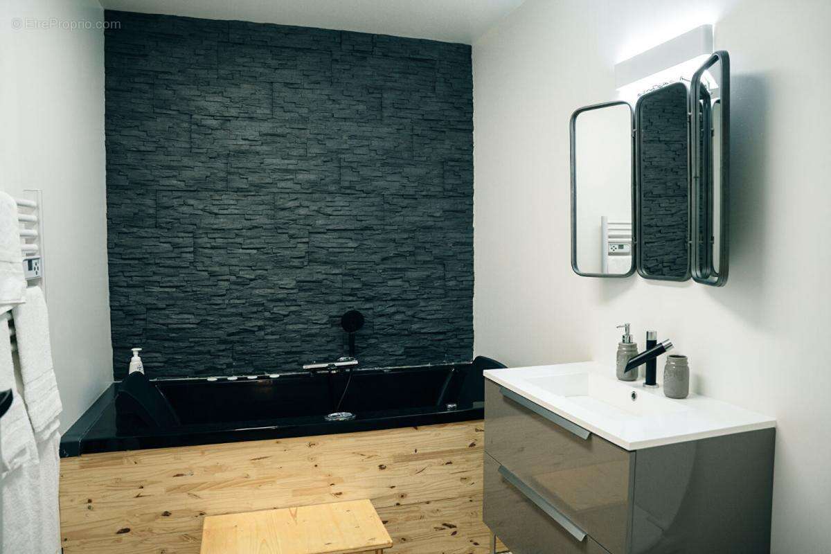 Maison à SAINT-PALAIS