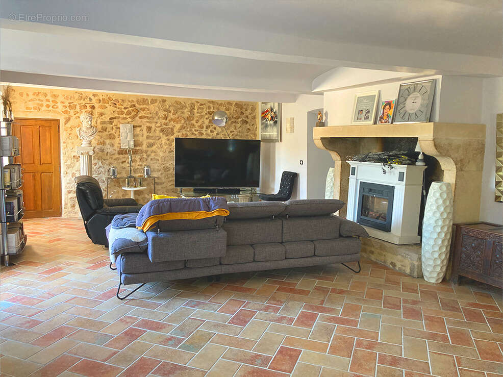 Maison à CHATEAUNEUF-DU-RHONE