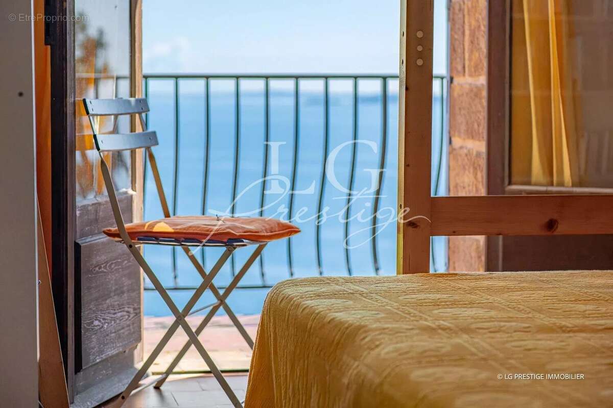 Maison à THEOULE-SUR-MER