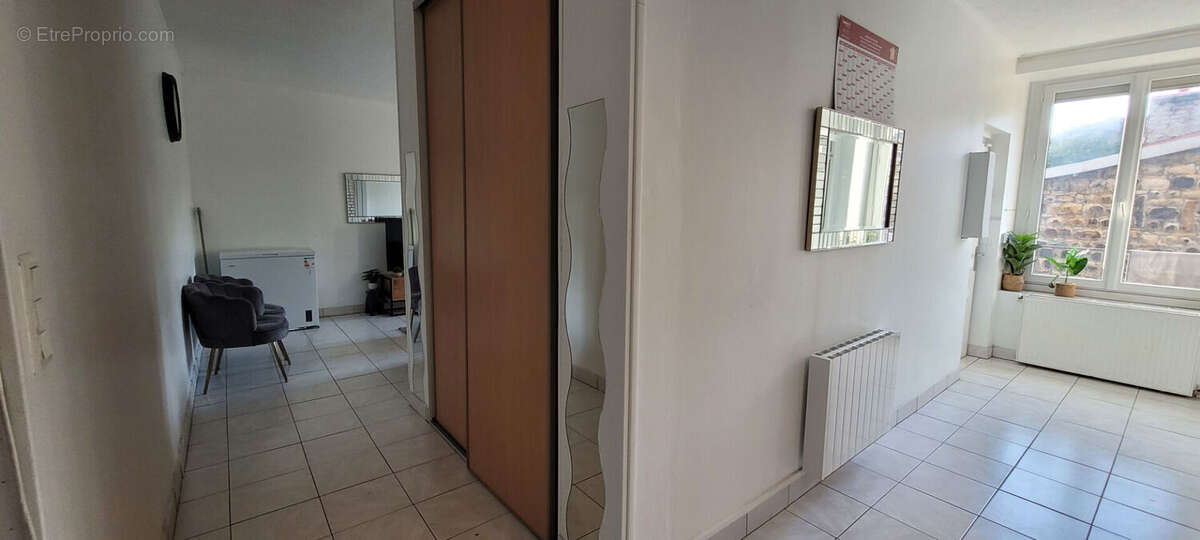 Appartement à SAINT-ETIENNE