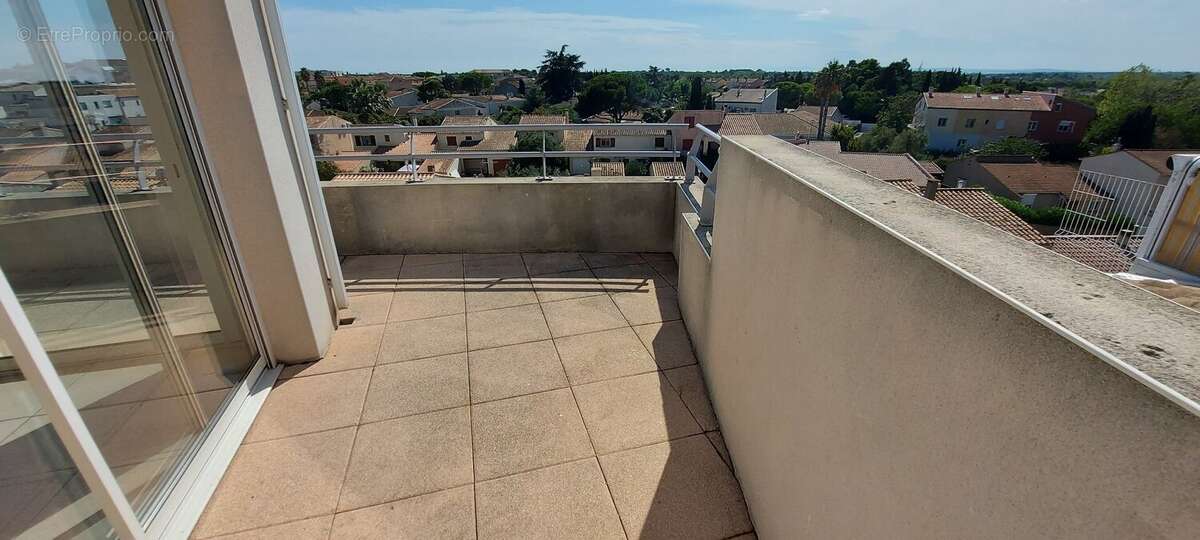 AGDE- Emplacement unique, pour ce type 3 - photo 11