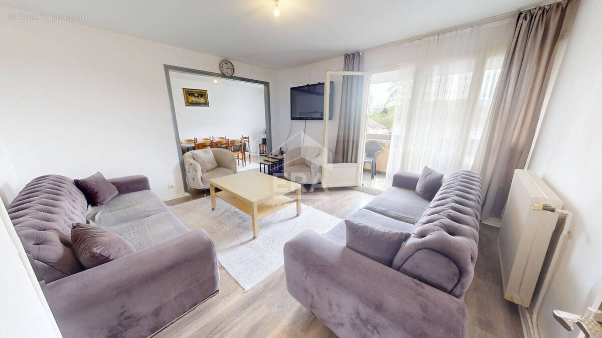 Appartement à LAGNIEU