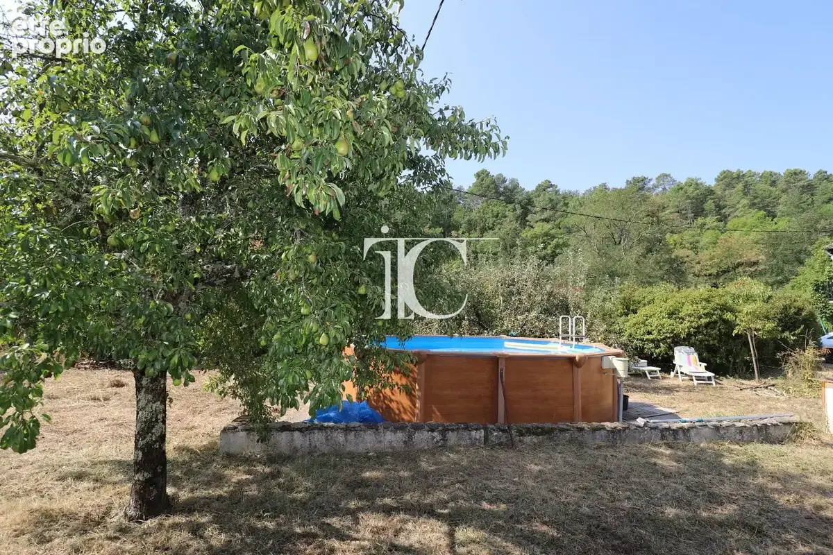 Bel envirronnement pour ce mas 2 appartements 4248 m² de terrain avec accès rivière - photo 16