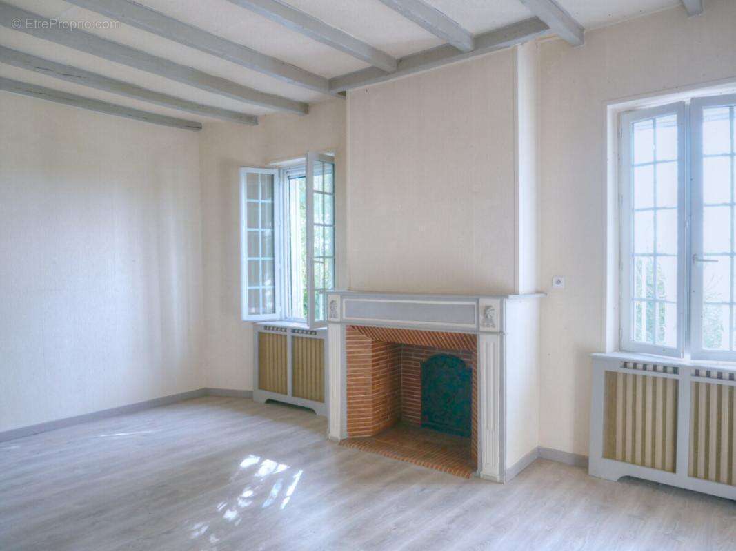 Maison à CLERMONT-DESSOUS