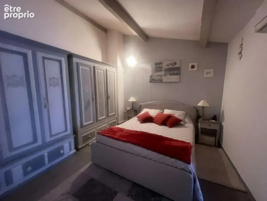 Maison de village avec deux logements et local aménageable - photo 7
