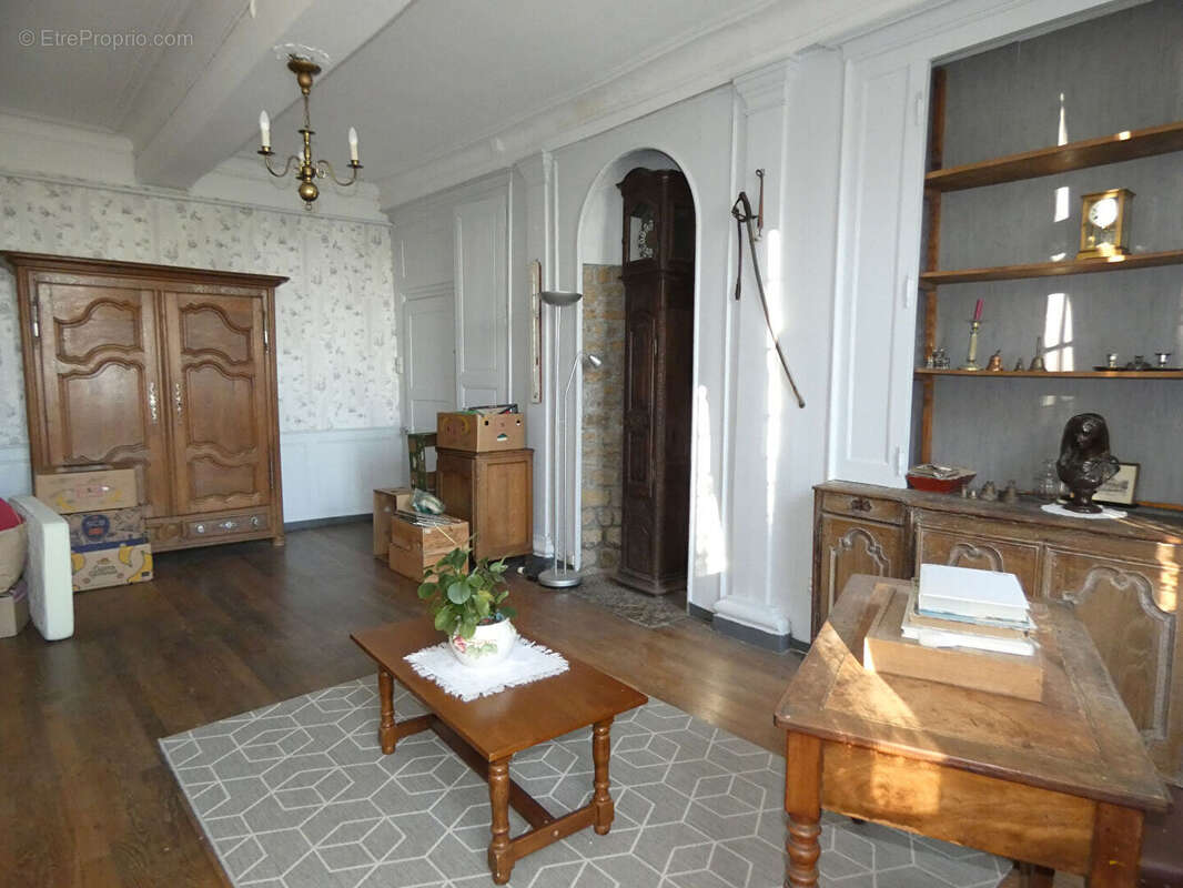 Maison à LE TEILLEUL