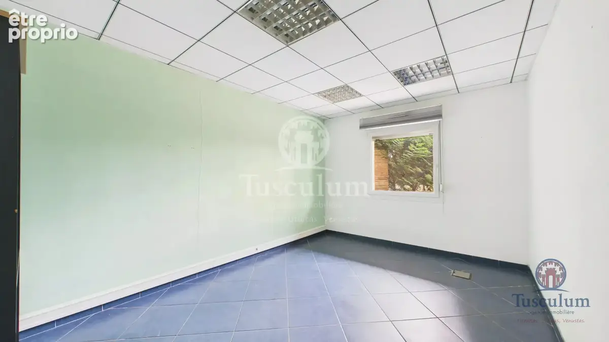 A vendre - local commercial 158m² audun le tiche - photo 9