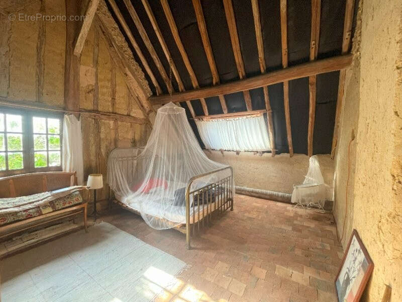 Maison à LA BAZOCHE-GOUET