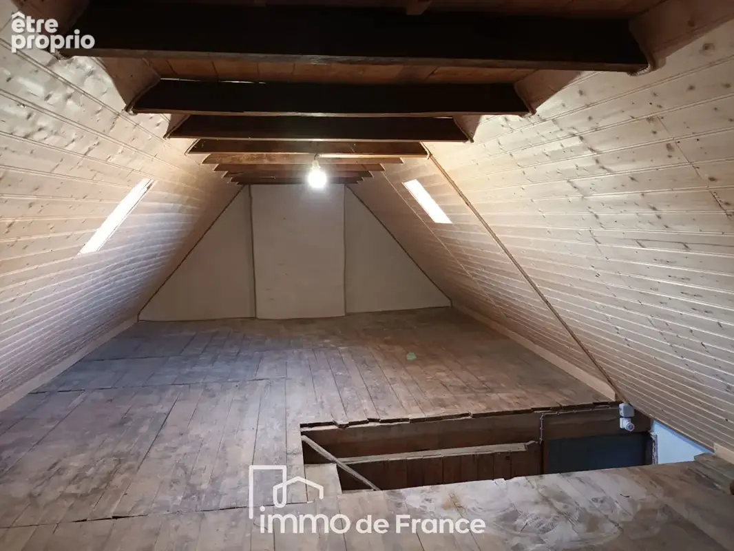 15 km conques- beau corps de ferme -140 m2-1,6 ha - photo 12