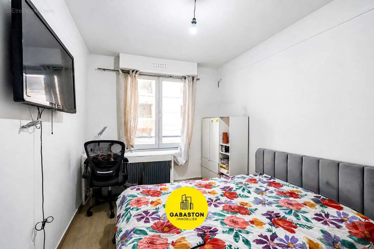 Appartement à MARSEILLE-6E