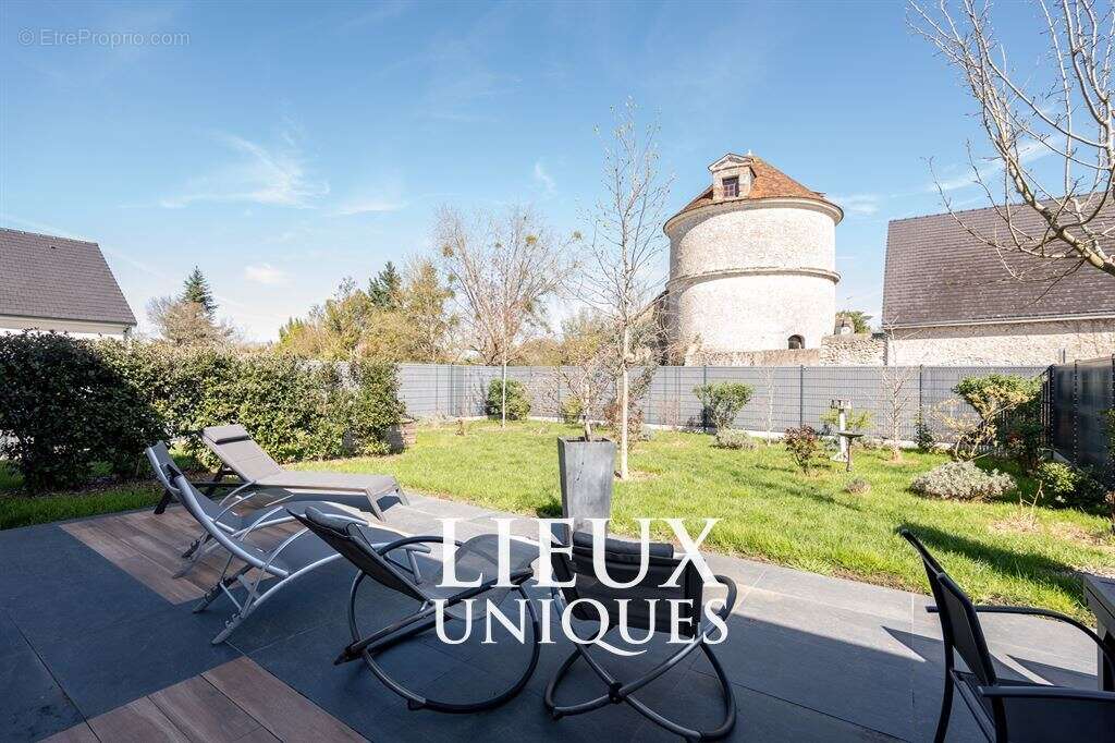 Maison à SAINT-GERVAIS-LA-FORET