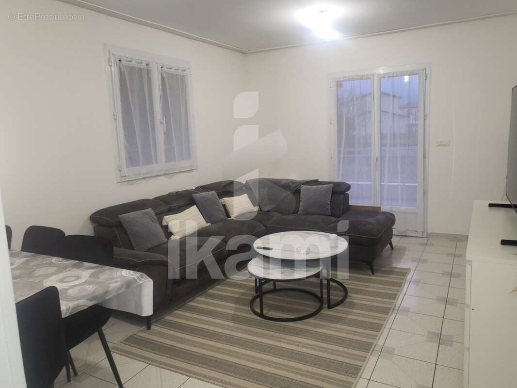 Maison à LE PEAGE-DE-ROUSSILLON