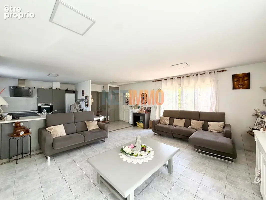 Villa T6 avec piscine - MILHAUD - photo 4