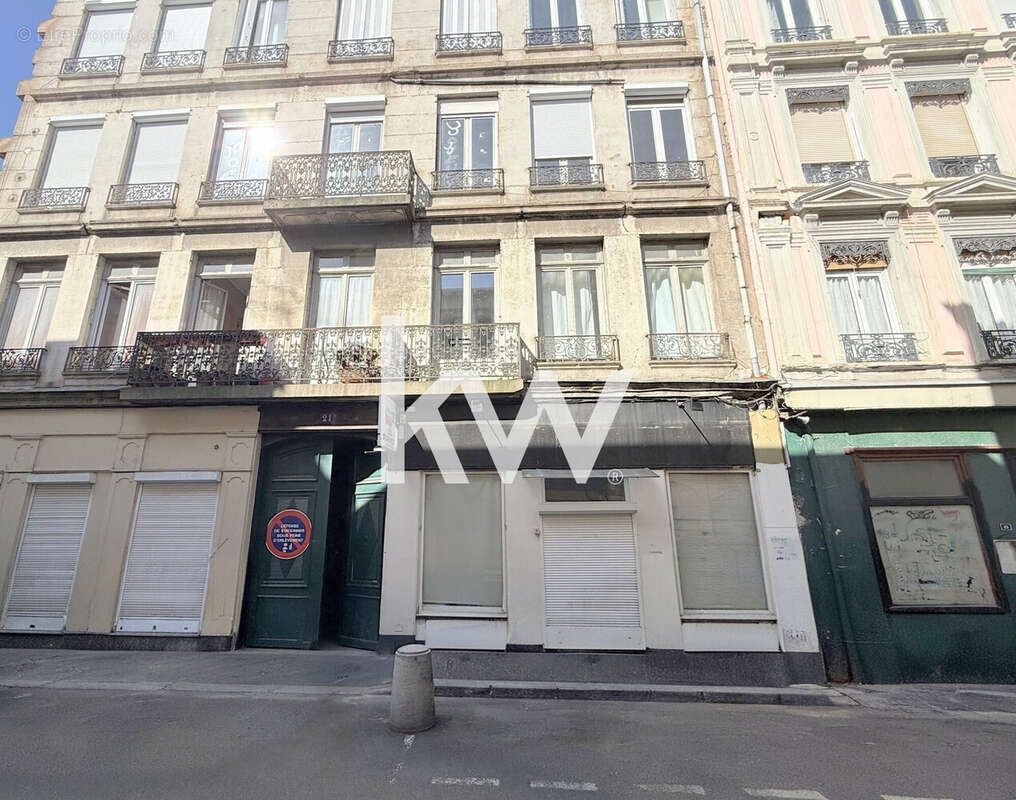 Commerce 67 m² à Saint-Etienne  - photo 6