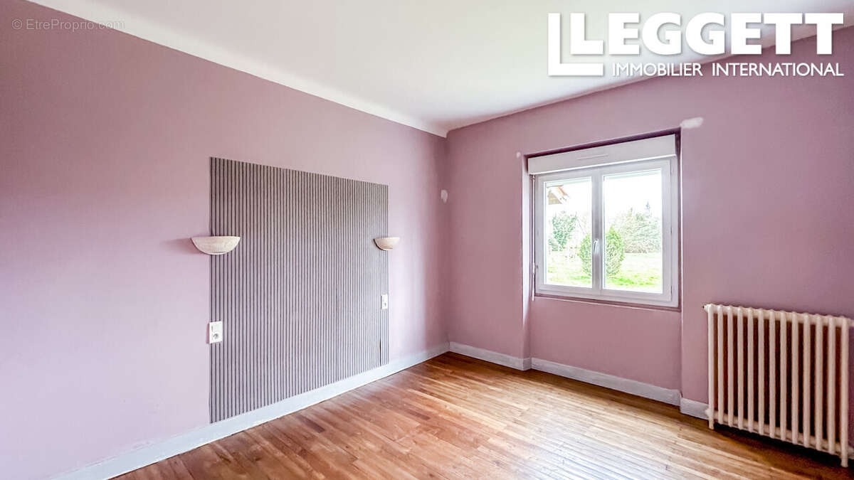 Maison à SAINT-ASTIER