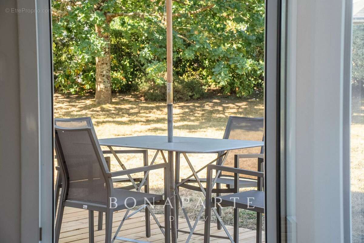 Golfe du morbihan, locmariaquer : maison 4 chambres, jardin paysagé de 975 m², le golfe à 300 m à pied - photo 5